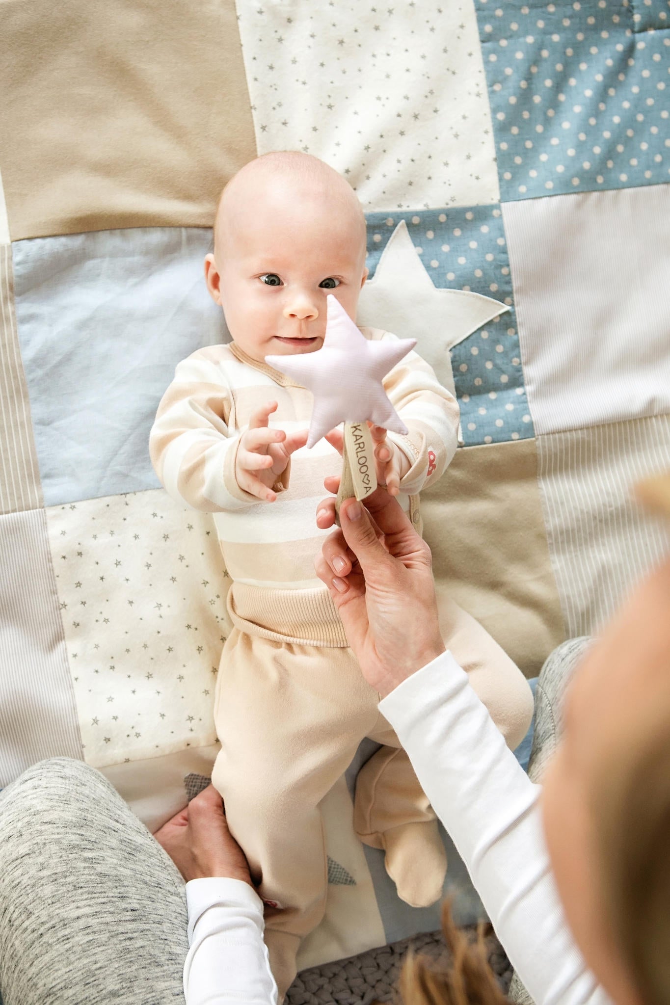 Small baby activity mat, 80x80 cm - Blue