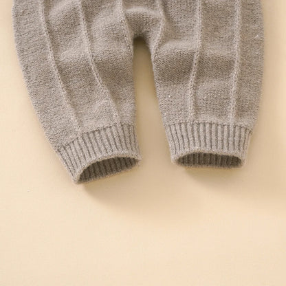 Hängselbyxor + Mössa